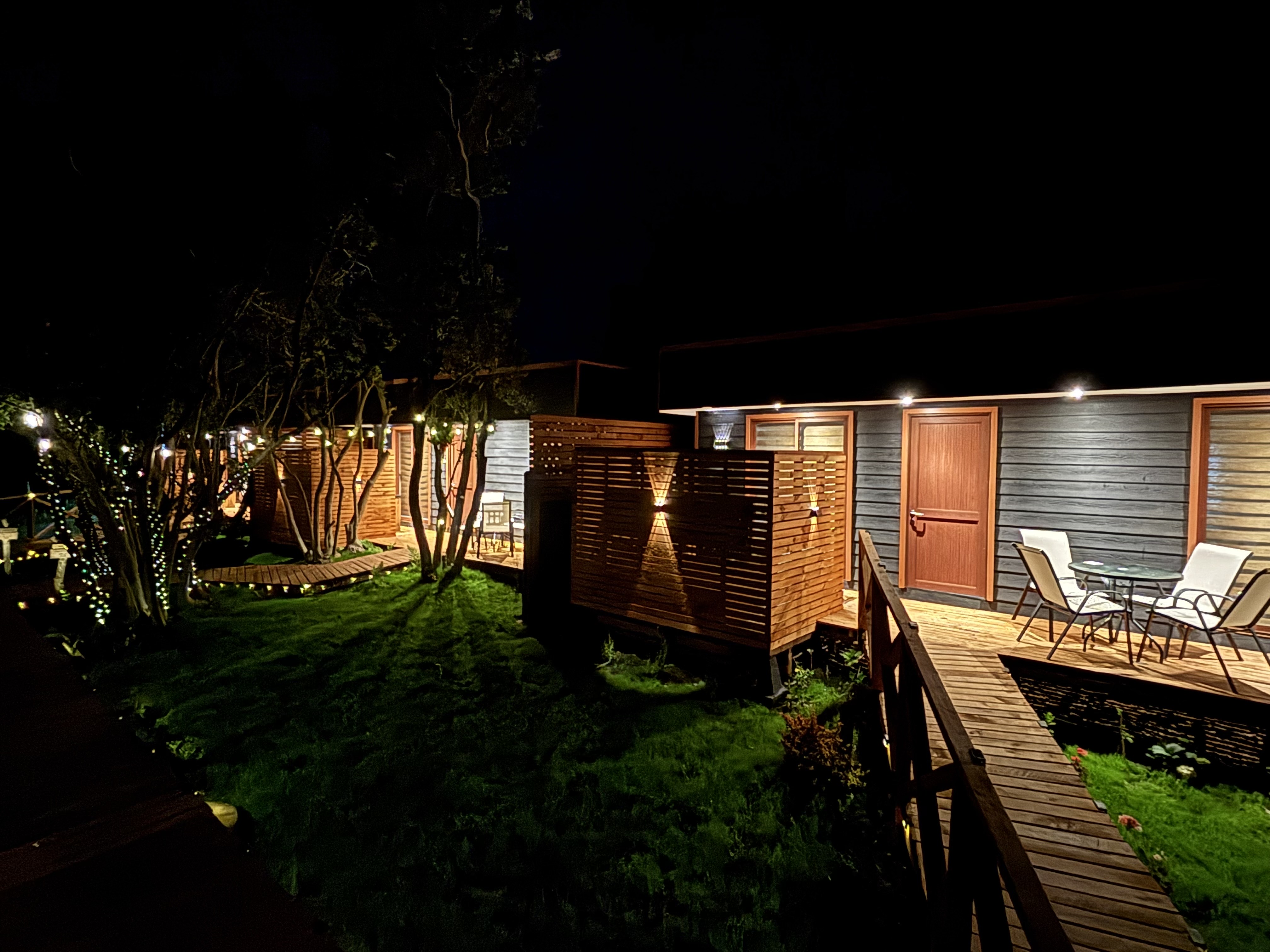 Fachada de las cabañas